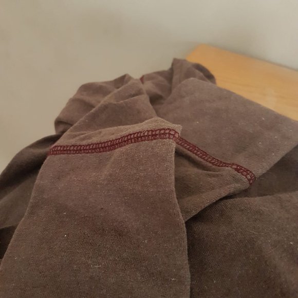 Eco-friendly asymmetrical top - Picture 3 of 4